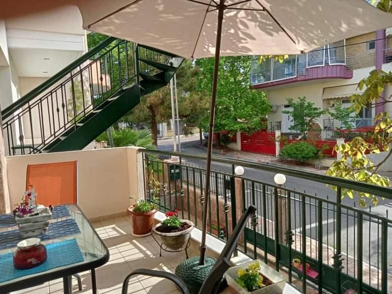Oasis Apartment Неа Миханиона Екстериор снимка