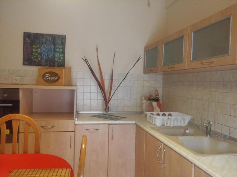 Oasis Apartment Неа Миханиона Екстериор снимка