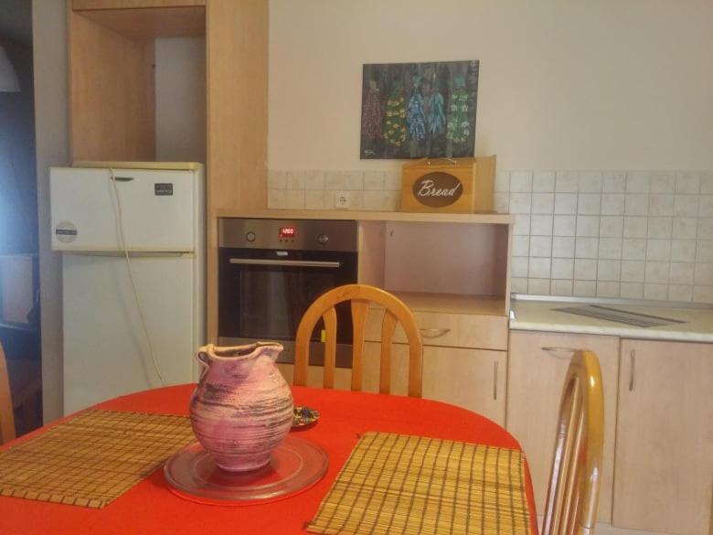 Oasis Apartment Неа Миханиона Екстериор снимка