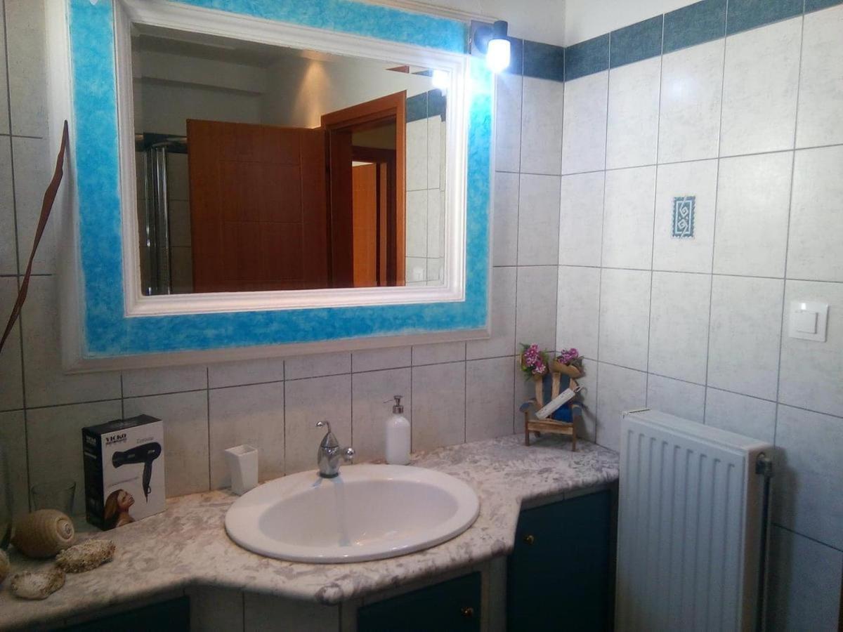 Oasis Apartment Неа Миханиона Екстериор снимка