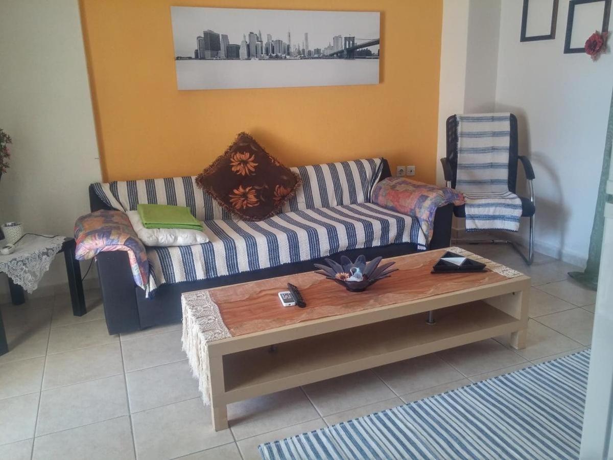 Oasis Apartment Неа Миханиона Екстериор снимка