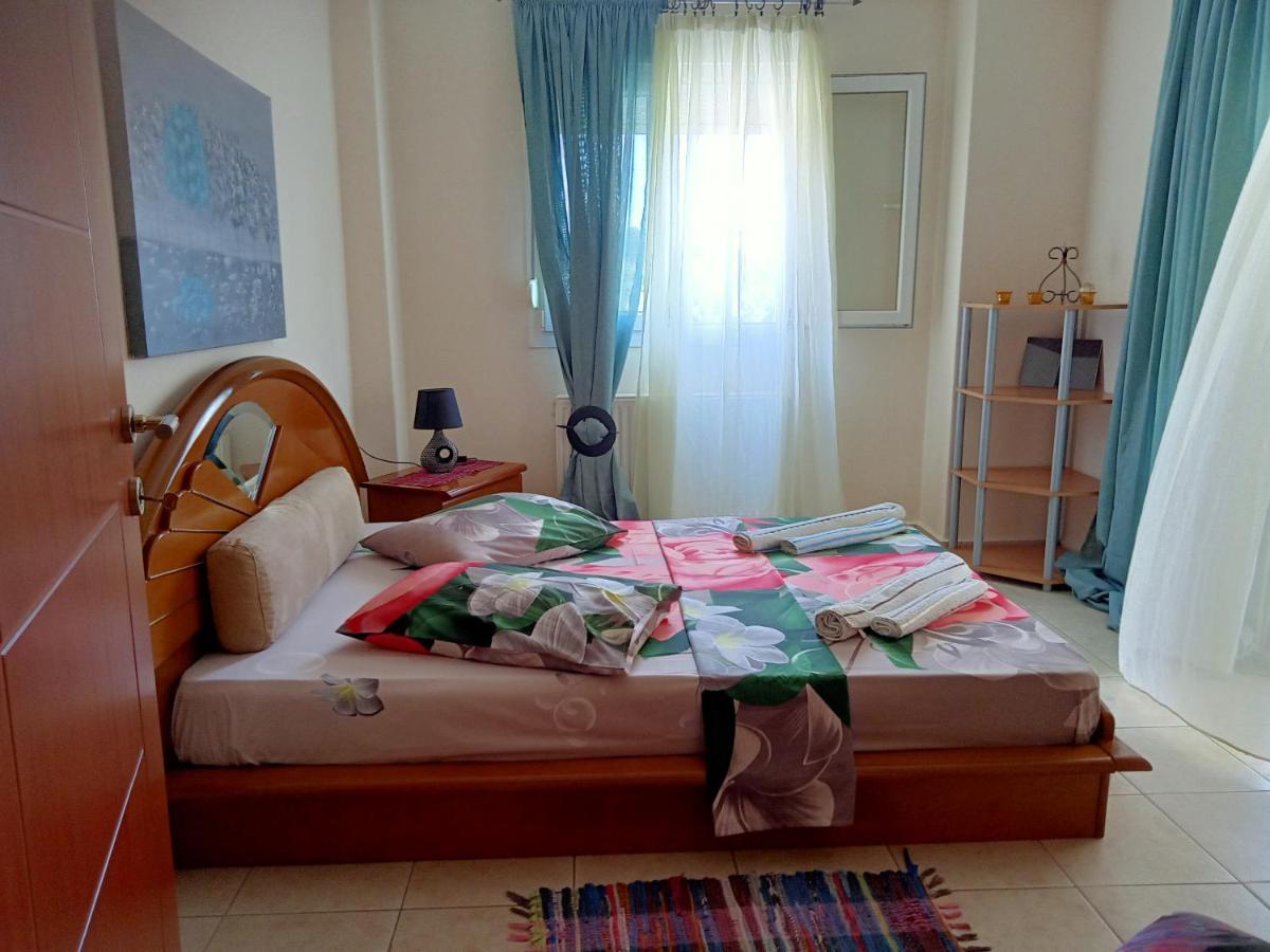 Oasis Apartment Неа Миханиона Екстериор снимка