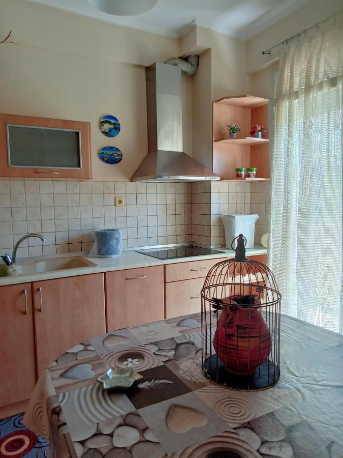 Oasis Apartment Неа Миханиона Екстериор снимка